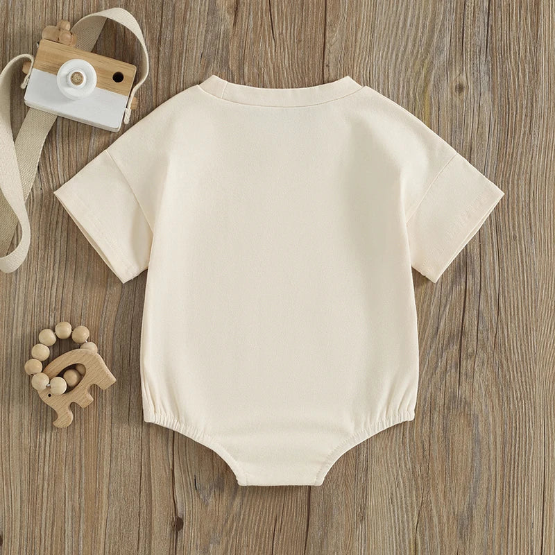 Baby Short Sleeve Crew Neck Cow Head "Moo" Print Bodysuit